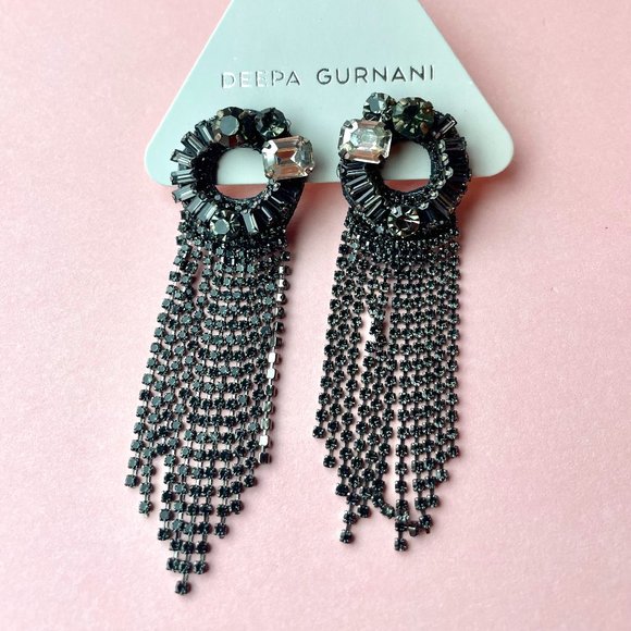 NWT Deepa Gurnani Crystal Rhinestone Chandelier Earrings-Silver Gunmetal… - Picture 4 of 10